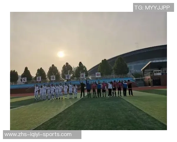 57岁退休数学老师玛纳斯在竞技绿茵场上实现足球梦想的感人故事